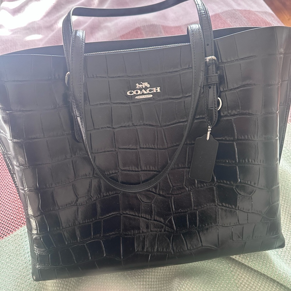 Coach Mollie Tote - Brand New